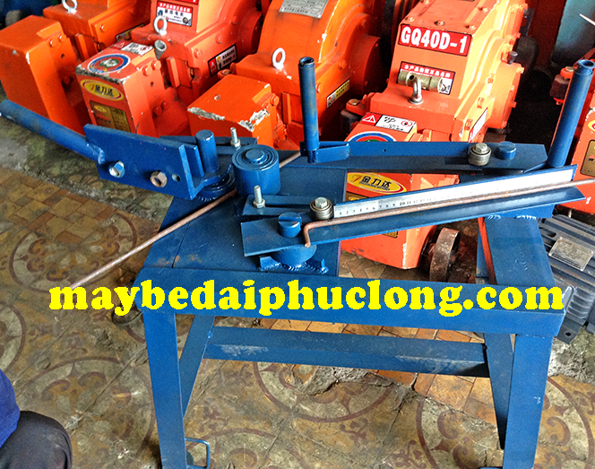 Bàn bẻ đai sắt - Phúc Long