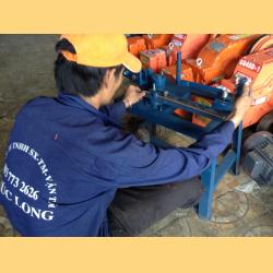 Dụng cụ bẻ đai sắt